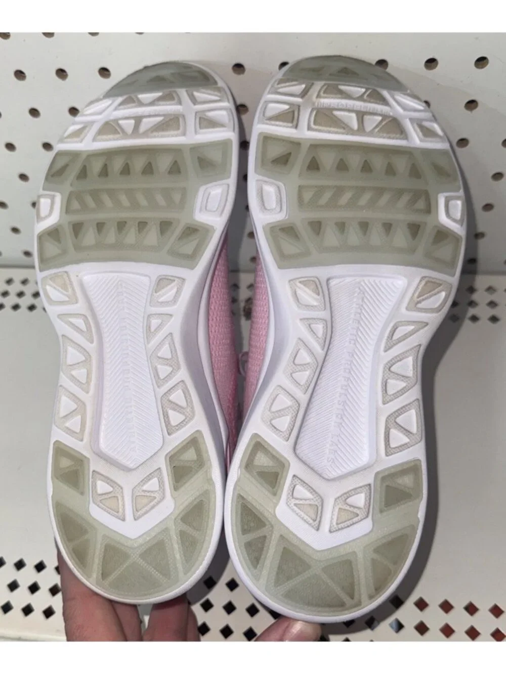 APL Techloom Breeze Womens Athletic Running Shoes Size 9 Pink White